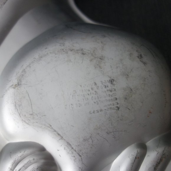 Vintage Bugs Bunny 1989 Warner Bros. Inc. Cake Mold - Picture 11 of 13